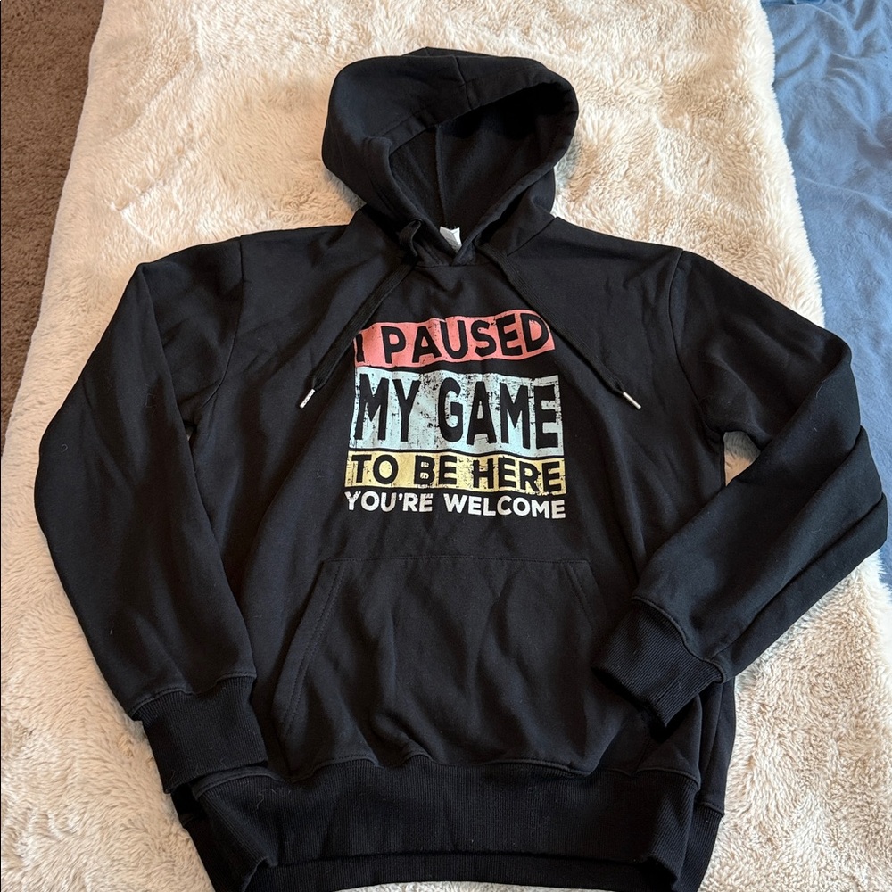 Black Graphic Hoodie - 'I Paused My Game'-Size Small